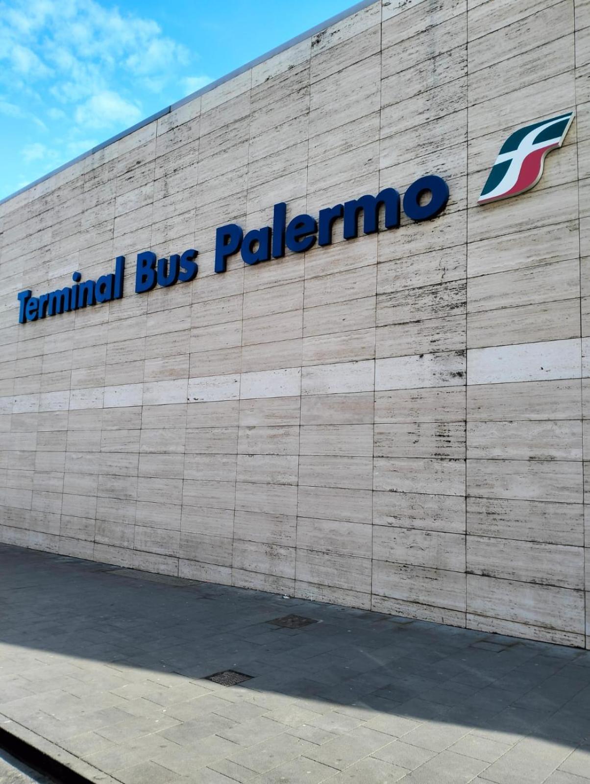 شقة Stazione Di Palermo Affitti المظهر الخارجي الصورة